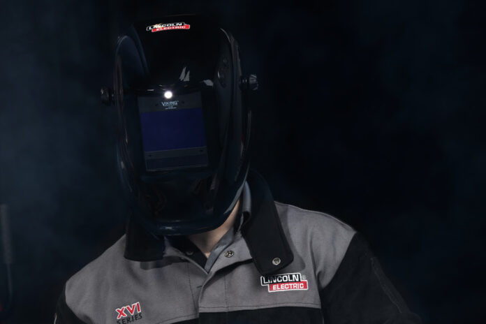 Lincoln Electric Launches New VIKING™ 2450 ADV Series Welding Helmets