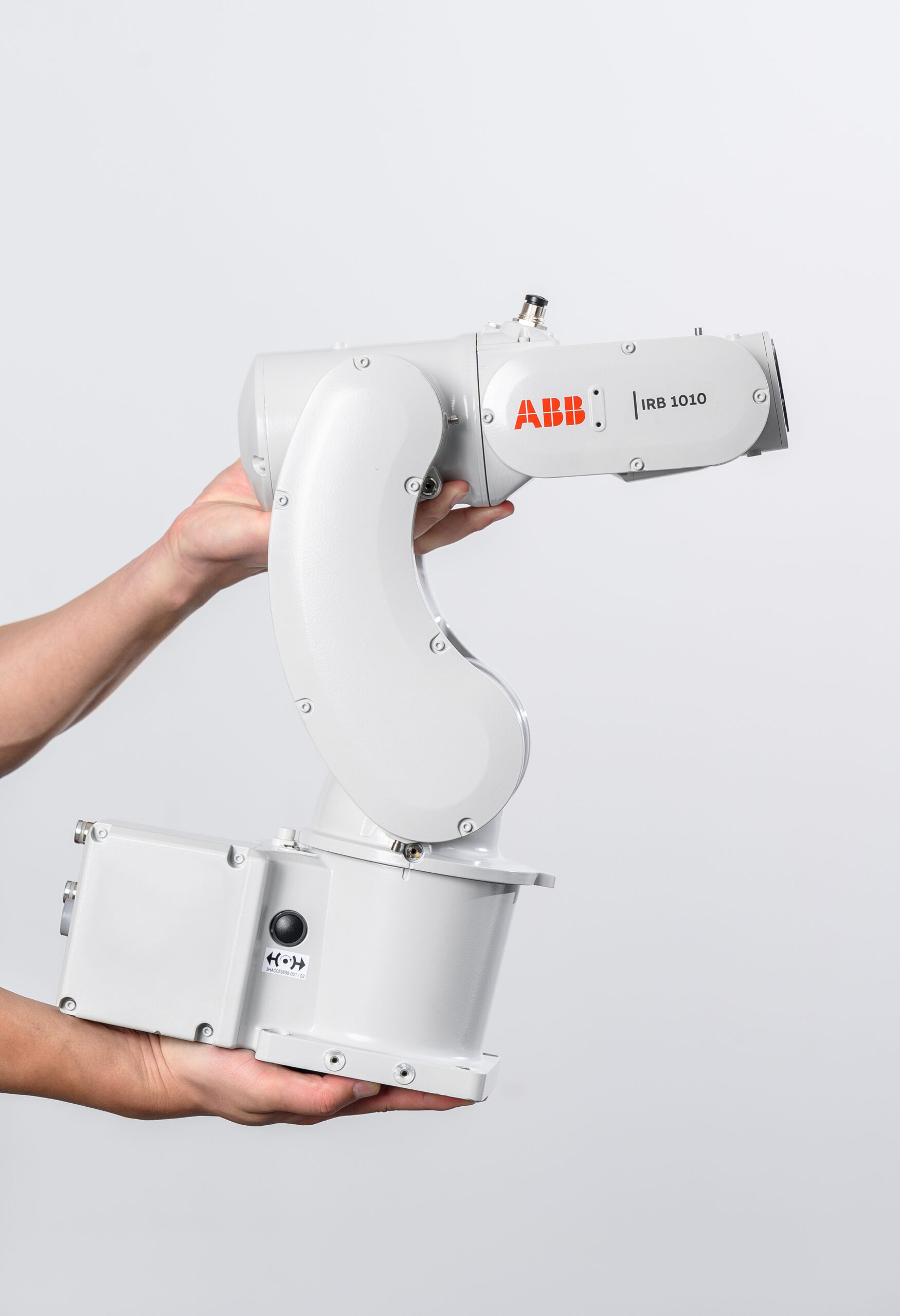 muñeca Moviente rosario ABB Unveils Smallest Industrial Robot with Class-Leading Payload and  Accuracy - IndMacDig | Industrial Machinery Digest