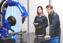 German Robotics Pioneer Wandelbots Expands No-Code Solution to U.S.