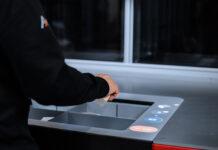 Kardex appeared at Automate 2024 showing manufacturers the world’s fastest order fulfilment per sq ft with AutoStore empowered by Kardex FulfillX and Intuitive Picking Assistant Kardex